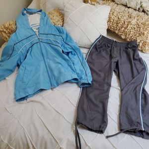 Like New NY Classics Jacket and Capri set